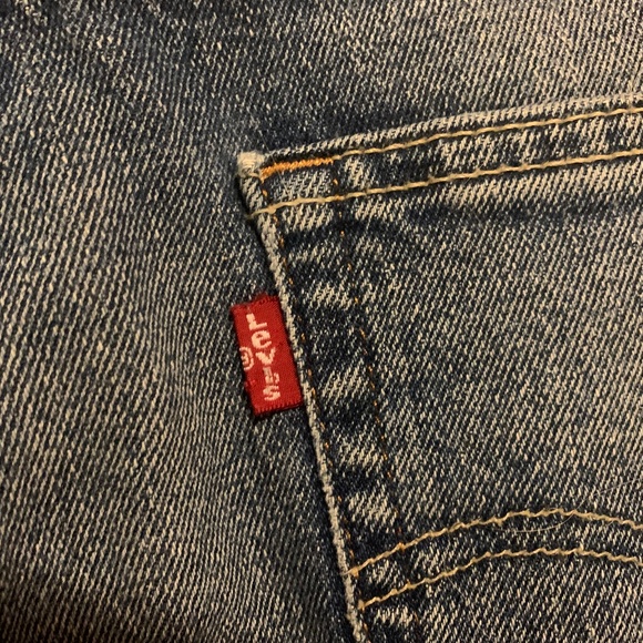 Levi’s Comfortable Denim Jean Shorts Jorts - Picture 6 of 6